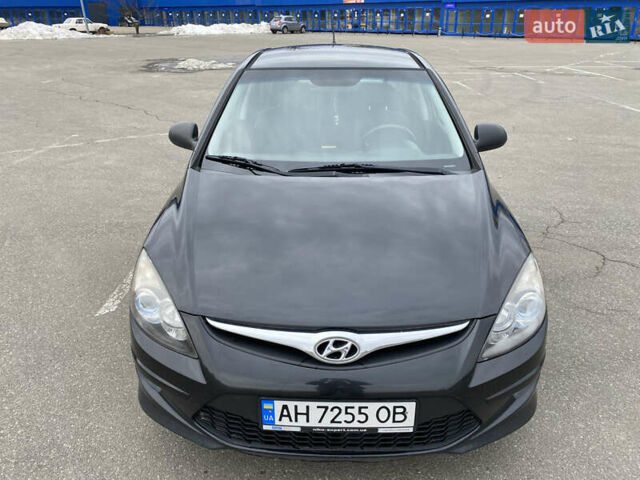 Чорний Хендай i30, об'ємом двигуна 1.6 л та пробігом 207 тис. км за 7200 $, фото 1 на Automoto.ua