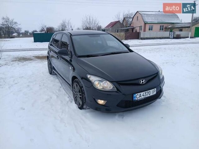 Чорний Хендай i30, об'ємом двигуна 1.6 л та пробігом 247 тис. км за 5900 $, фото 1 на Automoto.ua