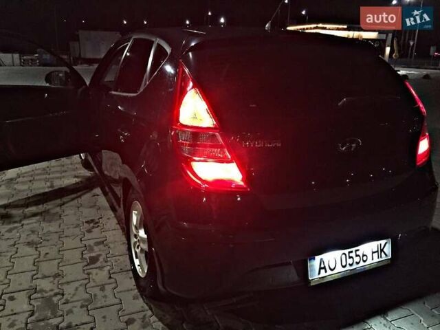 Черный Хендай i30, объемом двигателя 1.6 л и пробегом 8 тыс. км за 8499 $, фото 1 на Automoto.ua