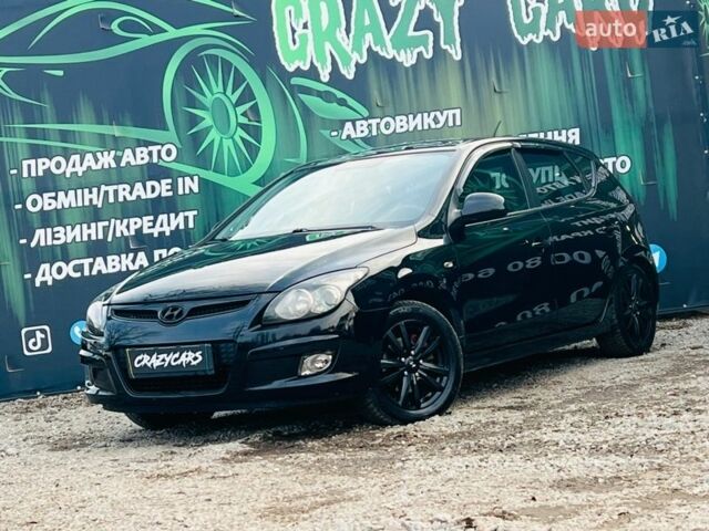 Черный Хендай i30, объемом двигателя 1.4 л и пробегом 231 тыс. км за 5400 $, фото 1 на Automoto.ua