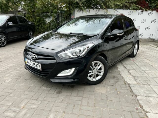 Черный Хендай i30, объемом двигателя 1.6 л и пробегом 120 тыс. км за 9708 $, фото 1 на Automoto.ua