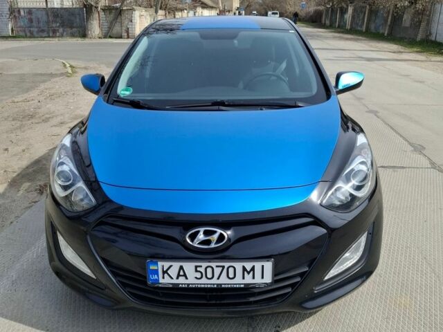 Черный Хендай i30, объемом двигателя 1.4 л и пробегом 190 тыс. км за 8900 $, фото 1 на Automoto.ua