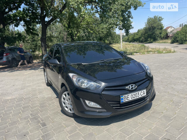 Черный Хендай i30, объемом двигателя 1.6 л и пробегом 67 тыс. км за 11700 $, фото 1 на Automoto.ua