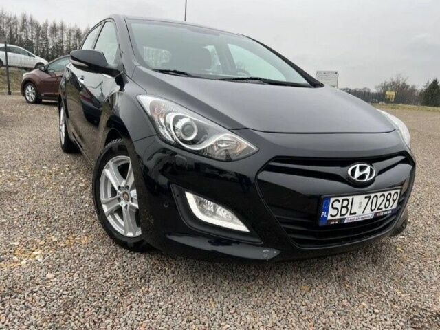 Чорний Хендай i30, об'ємом двигуна 0.16 л та пробігом 174 тис. км за 7800 $, фото 1 на Automoto.ua