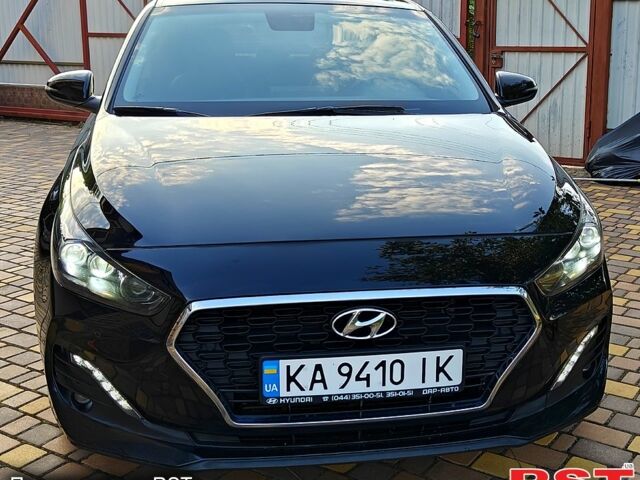 Черный Хендай i30, объемом двигателя 1.4 л и пробегом 97 тыс. км за 14500 $, фото 1 на Automoto.ua