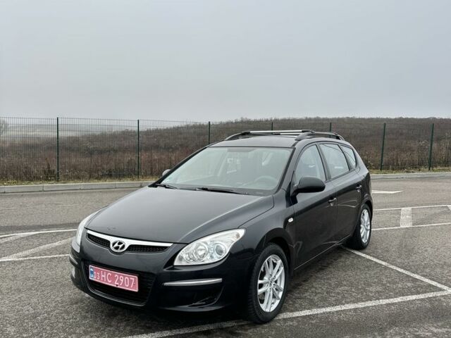 Черный Хендай i30, объемом двигателя 1.6 л и пробегом 216 тыс. км за 6550 $, фото 1 на Automoto.ua