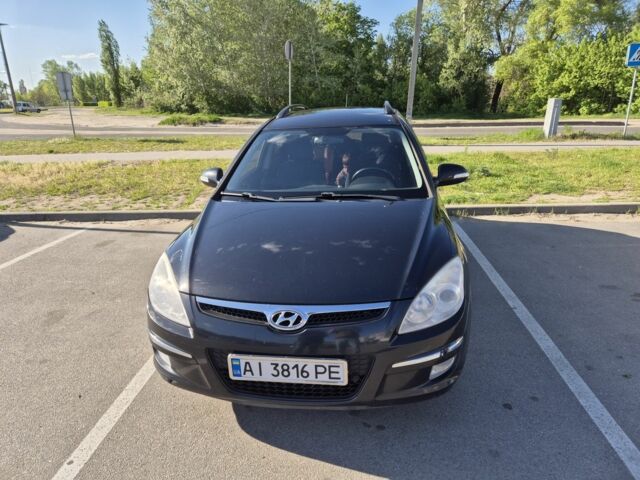 Хендай i30 2008 у Каневе на Automoto.ua Чорний Хендай i30, об'ємом двигуна 1.6 л та пробігом 230 тис. км за 5200 $, фото 1 на Automoto.ua