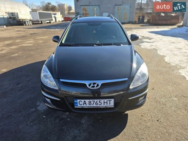 Чорний Хендай i30, об'ємом двигуна 1.58 л та пробігом 294 тис. км за 5400 $, фото 1 на Automoto.ua