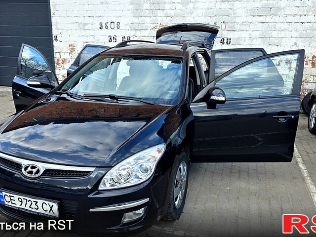 Чорний Хендай i30, об'ємом двигуна 1.6 л та пробігом 0 тис. км за 6000 $, фото 1 на Automoto.ua
