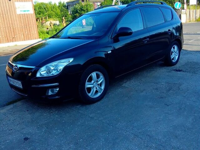 Чорний Хендай i30, об'ємом двигуна 1.6 л та пробігом 231 тис. км за 6500 $, фото 1 на Automoto.ua
