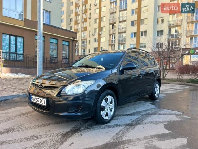 Черный Хендай i30, объемом двигателя 1.59 л и пробегом 224 тыс. км за 5200 $, фото 1 на Automoto.ua