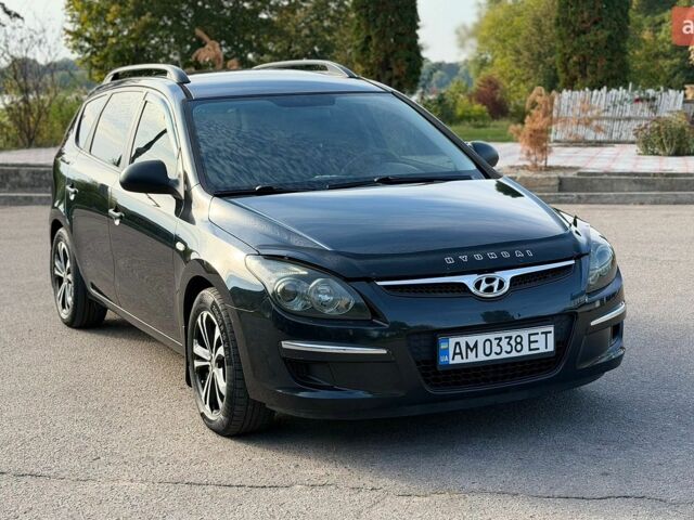 Черный Хендай i30, объемом двигателя 1.59 л и пробегом 251 тыс. км за 6000 $, фото 1 на Automoto.ua
