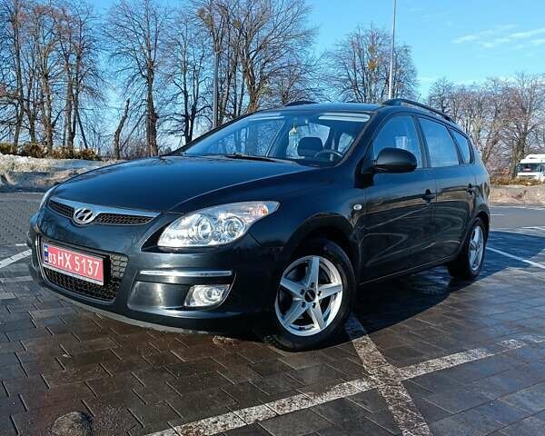 Черный Хендай i30, объемом двигателя 1.6 л и пробегом 186 тыс. км за 5999 $, фото 1 на Automoto.ua