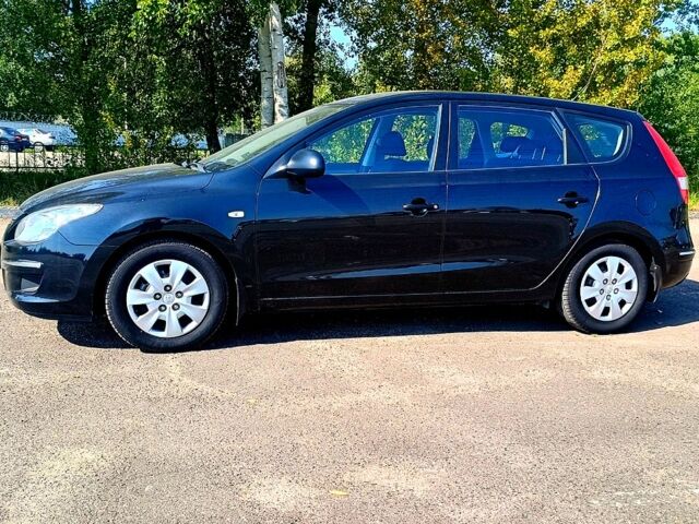 Чорний Хендай i30, об'ємом двигуна 1.6 л та пробігом 190 тис. км за 6999 $, фото 1 на Automoto.ua