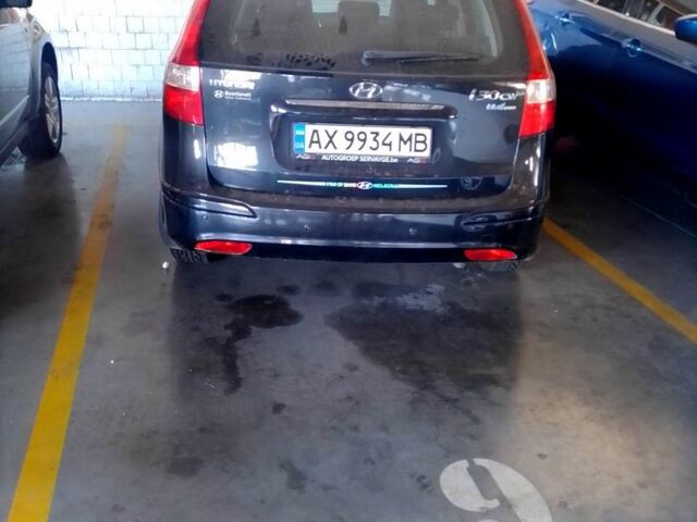 Черный Хендай i30, объемом двигателя 1.6 л и пробегом 195 тыс. км за 5000 $, фото 1 на Automoto.ua