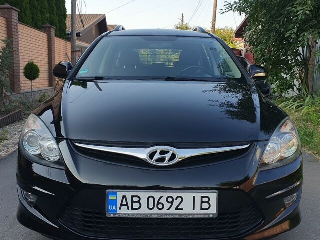 Чорний Хендай i30, об'ємом двигуна 1.4 л та пробігом 135 тис. км за 6150 $, фото 1 на Automoto.ua