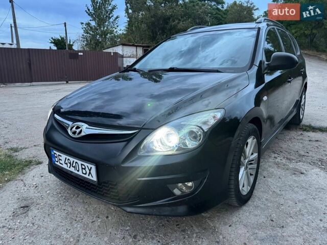 Чорний Хендай i30, об'ємом двигуна 1.6 л та пробігом 280 тис. км за 6700 $, фото 1 на Automoto.ua