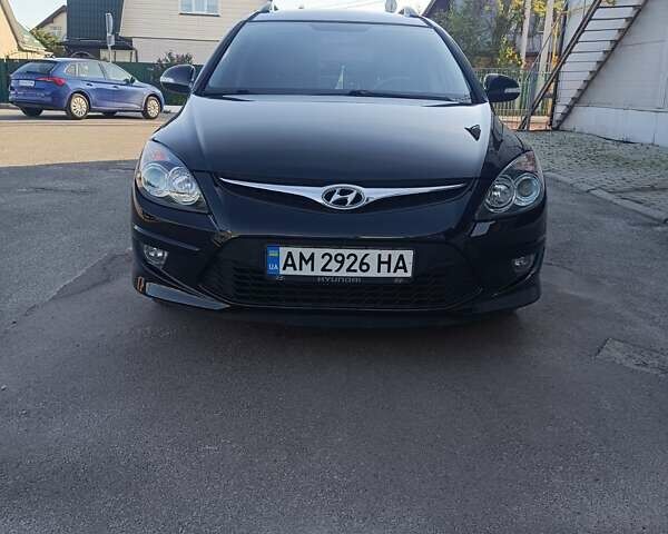 Черный Хендай i30, объемом двигателя 1.6 л и пробегом 274 тыс. км за 7200 $, фото 1 на Automoto.ua