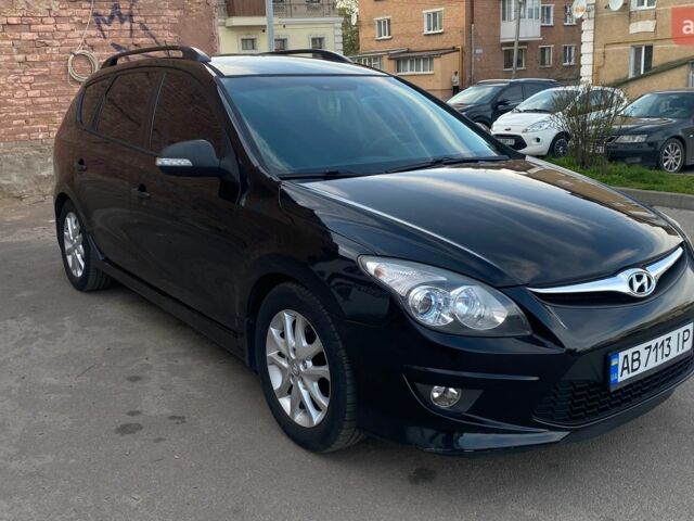 Черный Хендай i30, объемом двигателя 1.6 л и пробегом 242 тыс. км за 6900 $, фото 1 на Automoto.ua
