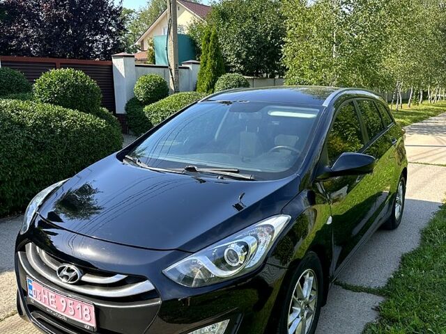 Чорний Хендай i30, об'ємом двигуна 1.6 л та пробігом 167 тис. км за 8400 $, фото 1 на Automoto.ua