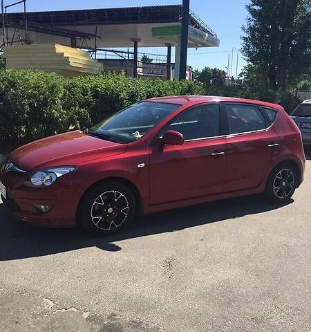 Гранатовий Хендай i30, об'ємом двигуна 1.6 л та пробігом 21 тис. км за 12500 $, фото 1 на Automoto.ua