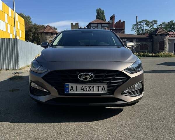 Коричневий Хендай i30, об'ємом двигуна 1.5 л та пробігом 61 тис. км за 16500 $, фото 1 на Automoto.ua