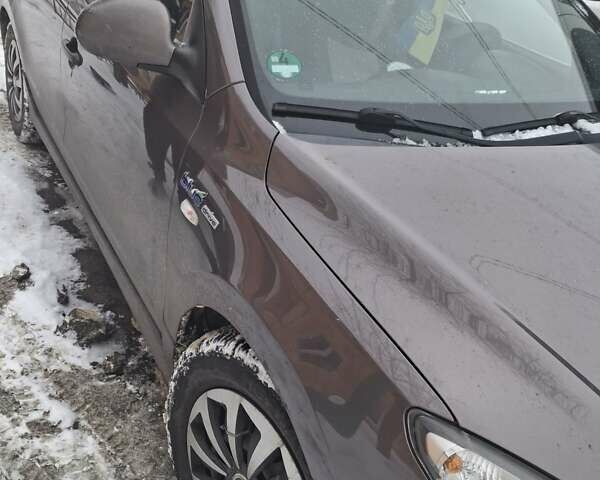 Коричневий Хендай i30, об'ємом двигуна 1.58 л та пробігом 256 тис. км за 6700 $, фото 1 на Automoto.ua