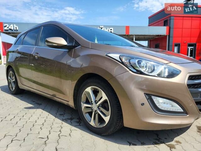 Коричневий Хендай i30, об'ємом двигуна 1.58 л та пробігом 234 тис. км за 9100 $, фото 1 на Automoto.ua