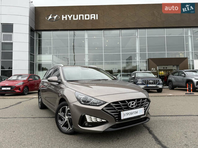 Коричневый Хендай i30, объемом двигателя 1.5 л и пробегом 66 тыс. км за 17200 $, фото 1 на Automoto.ua
