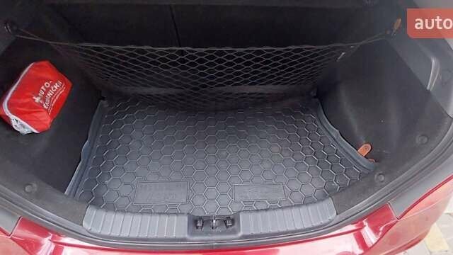 Хендай i30 2008 в Киеве на Automoto.ua Красный Хендай i30, объемом двигателя 1.4 л и пробегом 134 тыс. км за 4800 $, фото 1 на Automoto.ua