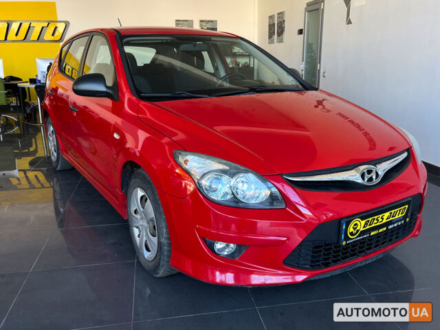 Червоний Хендай i30, об'ємом двигуна 1.4 л та пробігом 182 тис. км за 6300 $, фото 1 на Automoto.ua