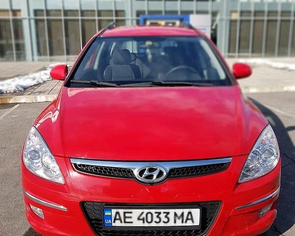 Червоний Хендай i30, об'ємом двигуна 1.6 л та пробігом 190 тис. км за 5999 $, фото 1 на Automoto.ua