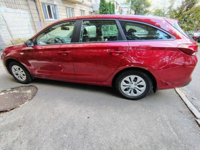Красный Хендай i30, объемом двигателя 1.5 л и пробегом 33 тыс. км за 18000 $, фото 1 на Automoto.ua