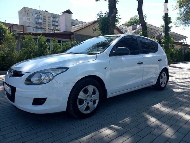 Хендай i30, об'ємом двигуна 1.4 л та пробігом 123 тис. км за 5499 $, фото 1 на Automoto.ua