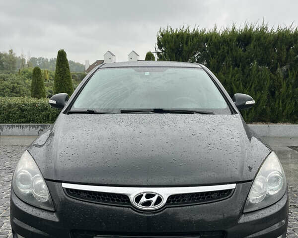 Хендай i30, объемом двигателя 0 л и пробегом 280 тыс. км за 5000 $, фото 1 на Automoto.ua