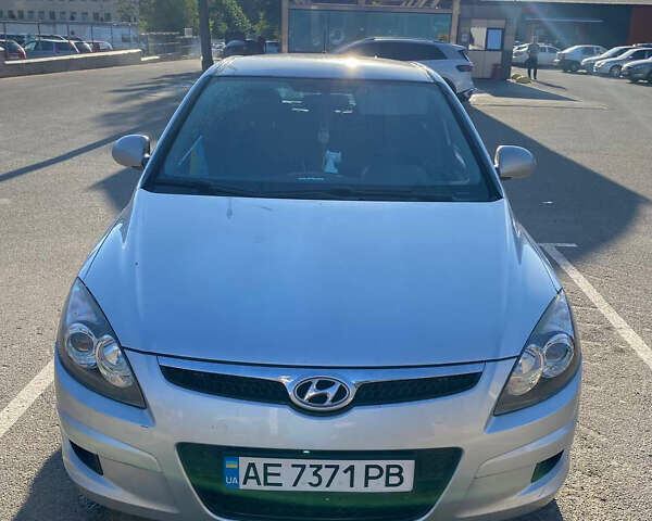 Хендай i30, об'ємом двигуна 1.4 л та пробігом 246 тис. км за 6000 $, фото 1 на Automoto.ua