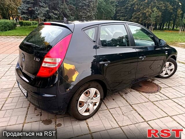 Хендай i30, объемом двигателя 1.4 л и пробегом 311 тыс. км за 5300 $, фото 1 на Automoto.ua