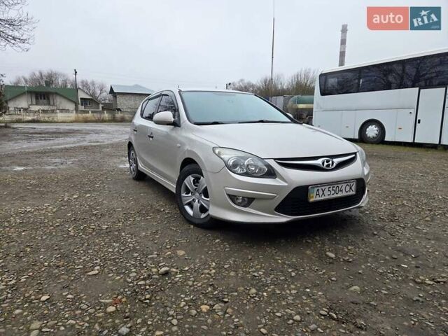 Хендай i30, объемом двигателя 1.6 л и пробегом 225 тыс. км за 5500 $, фото 1 на Automoto.ua