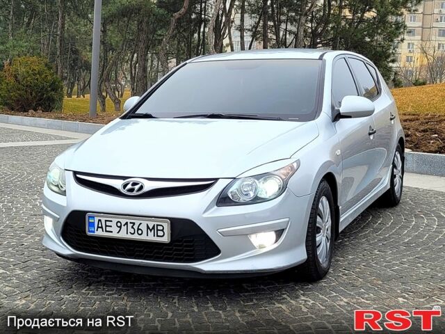 Хендай i30, объемом двигателя 1.4 л и пробегом 232 тыс. км за 6200 $, фото 1 на Automoto.ua