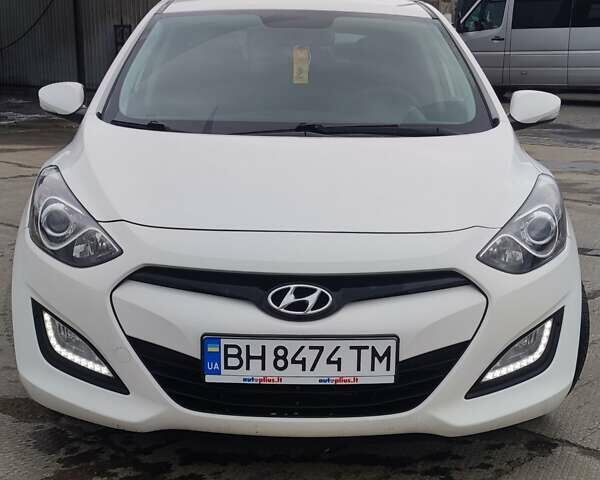 Хендай i30, объемом двигателя 1.58 л и пробегом 195 тыс. км за 8500 $, фото 1 на Automoto.ua