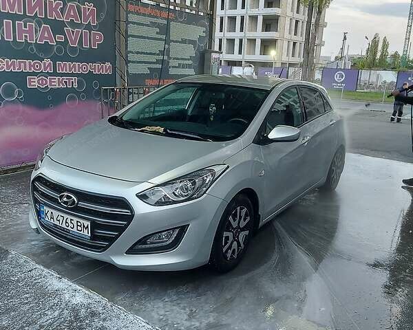 Хендай i30, объемом двигателя 1.4 л и пробегом 166 тыс. км за 8600 $, фото 1 на Automoto.ua