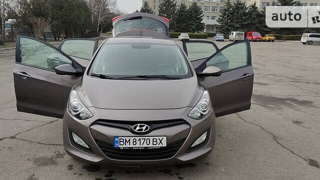 Хендай i30, объемом двигателя 1.4 л и пробегом 98 тыс. км за 7800 $, фото 1 на Automoto.ua