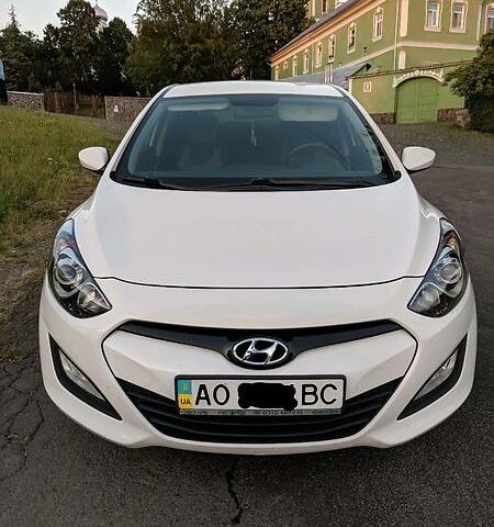 Хендай i30, объемом двигателя 1.4 л и пробегом 126 тыс. км за 9600 $, фото 1 на Automoto.ua