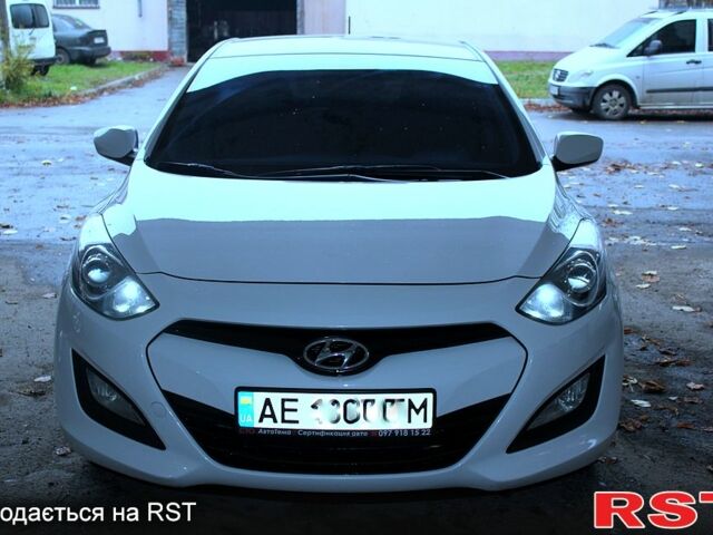 Хендай i30, объемом двигателя 1.4 л и пробегом 126 тыс. км за 8700 $, фото 1 на Automoto.ua