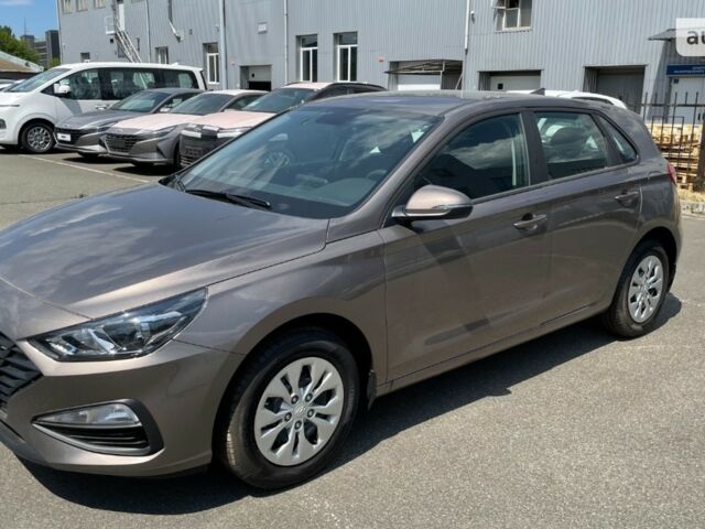 купить новое авто Хендай i30 2021 года от официального дилера Богдан Авто HYUNDAI на Подолі Хендай фото