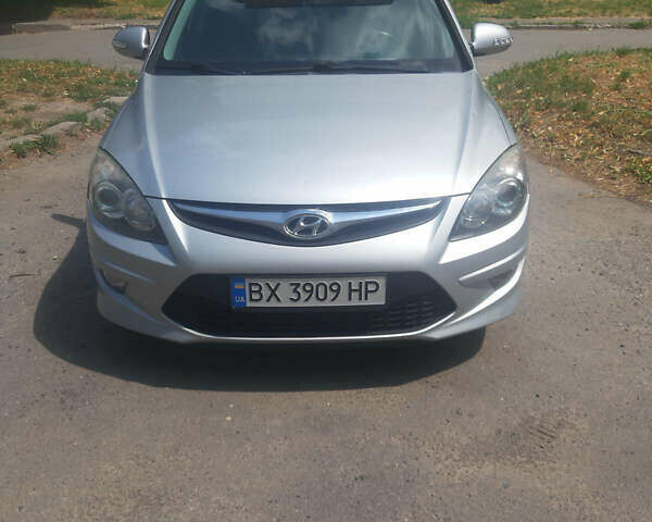 Хендай i30, объемом двигателя 1.6 л и пробегом 317 тыс. км за 5999 $, фото 1 на Automoto.ua