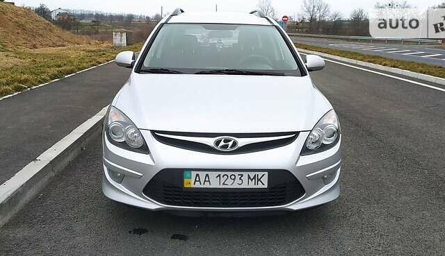 Хендай i30, объемом двигателя 1.6 л и пробегом 244 тыс. км за 6200 $, фото 1 на Automoto.ua