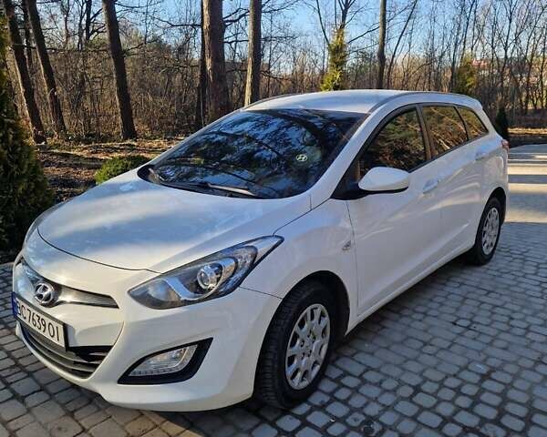 Хендай i30, об'ємом двигуна 1.4 л та пробігом 282 тис. км за 8200 $, фото 1 на Automoto.ua