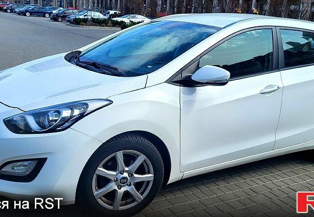 Хендай i30, объемом двигателя 1.4 л и пробегом 240 тыс. км за 8000 $, фото 1 на Automoto.ua