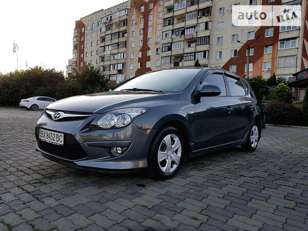 Хендай i30, объемом двигателя 1.4 л и пробегом 27 тыс. км за 9100 $, фото 1 на Automoto.ua